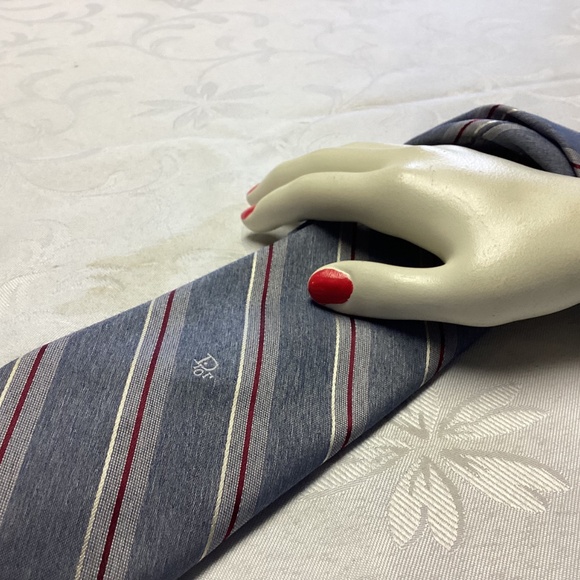 CHRISTIAN. DIOR. VINTAGE TIE. LOGO. BEAUTIFUL STRIPED  PURE DIOR !!!! - Picture 5 of 8